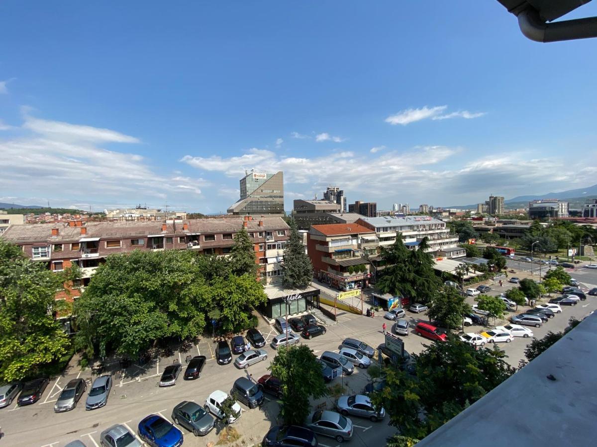 Mickitos Hostel & Apartments Скопье Экстерьер фото